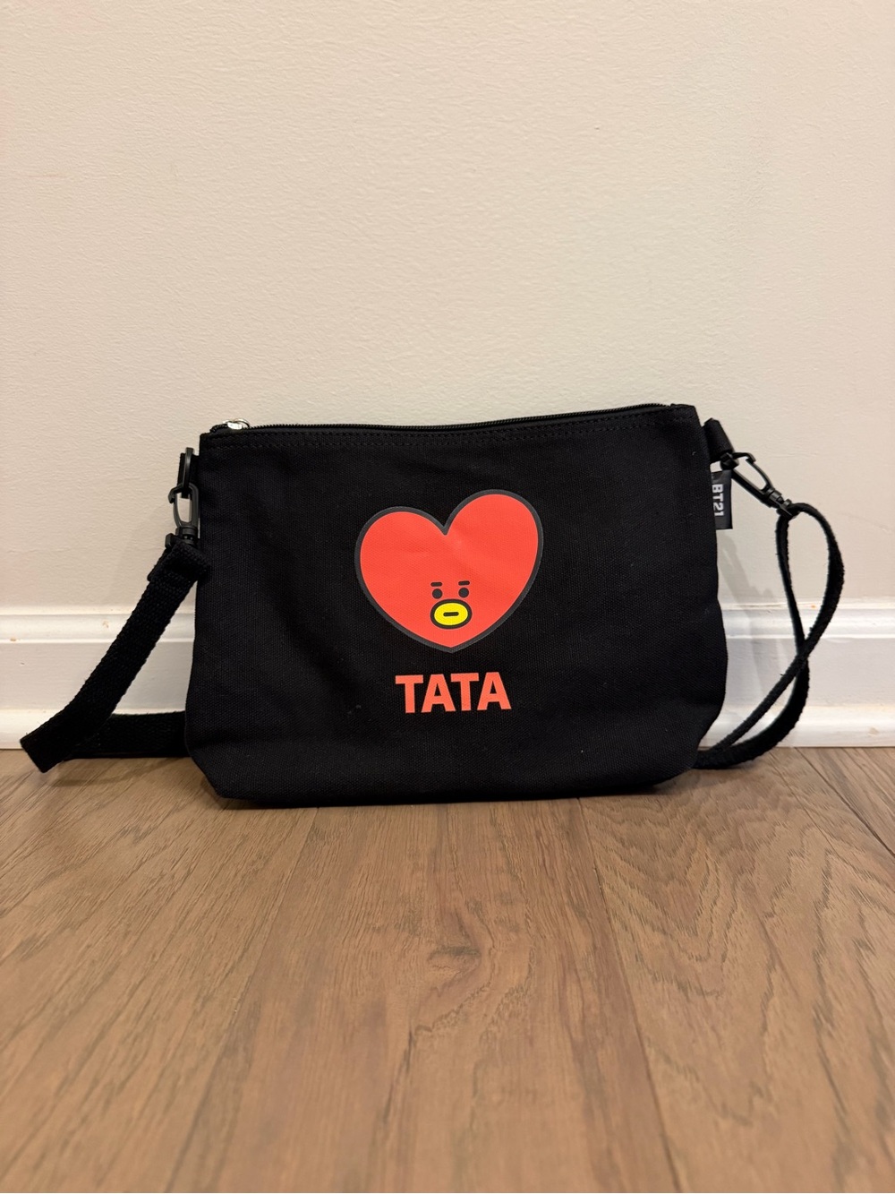 BT21 TATA Black Crossbody Bag